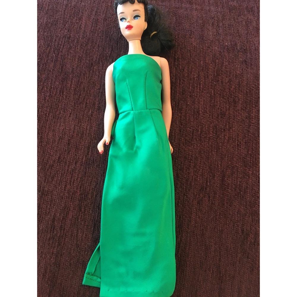 VINTAGE BARBIE PREMIER EMERALD GREEN GOWN DRESS Rare No Doll